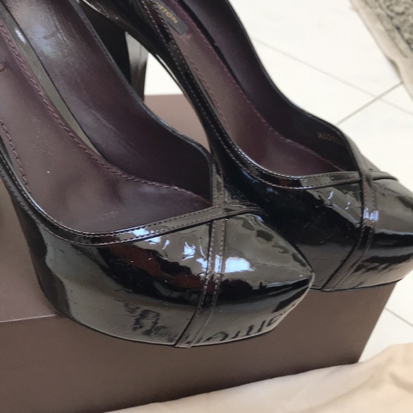 Louis Vuitton pumps size 38.5, maroon color - Picture 2 of 12